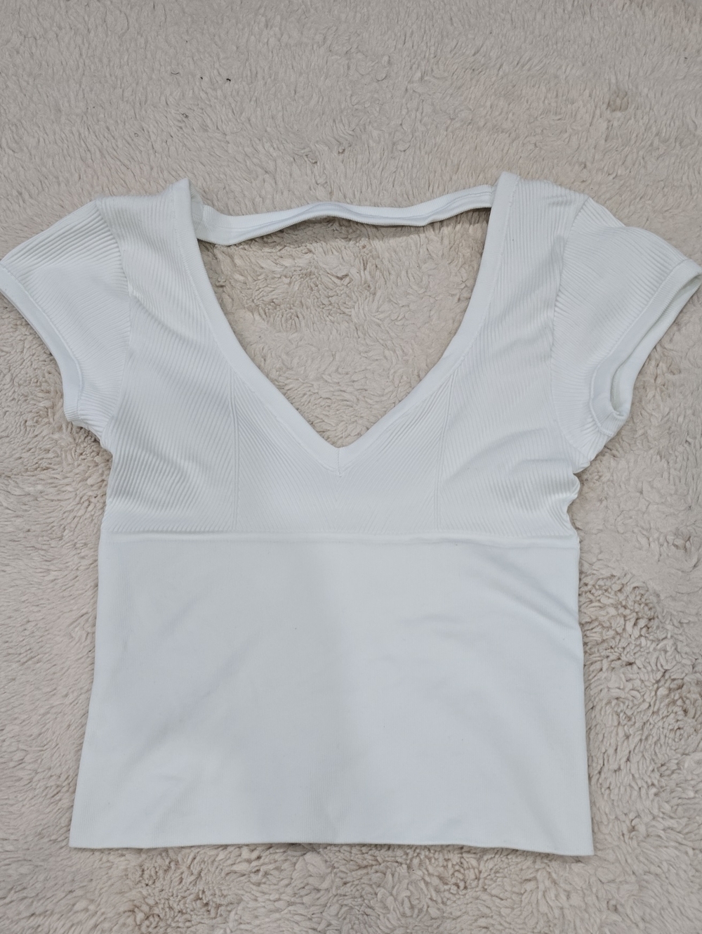 Urban Outfitters White V-Neck Ribbed Crop Top